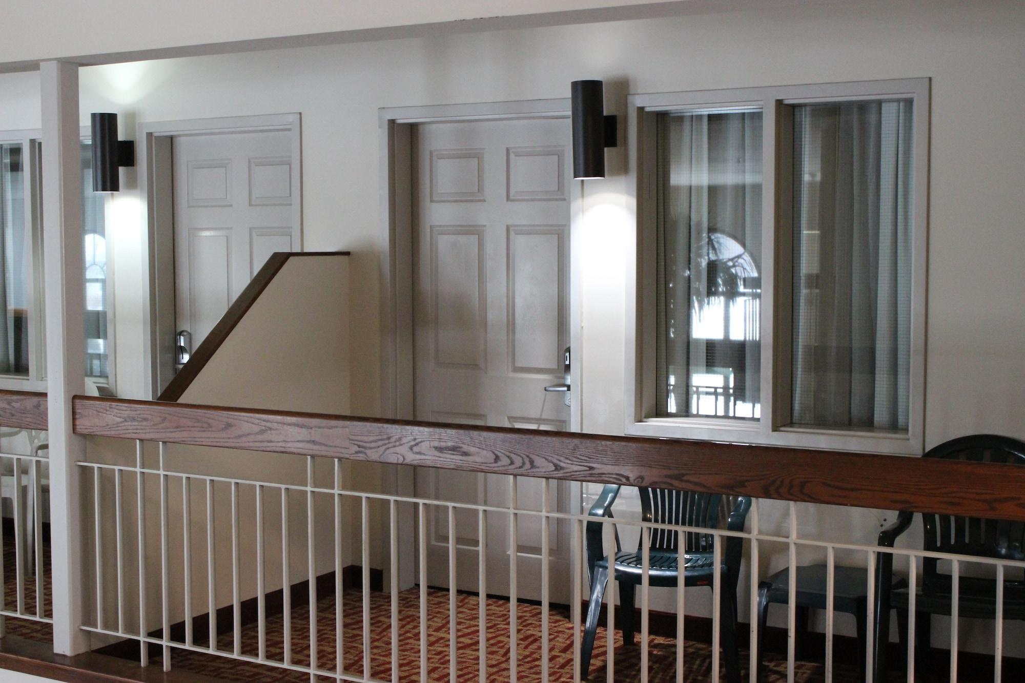 Rodeway Inn Columbia Mall Loop Grand Forks Exteriör bild