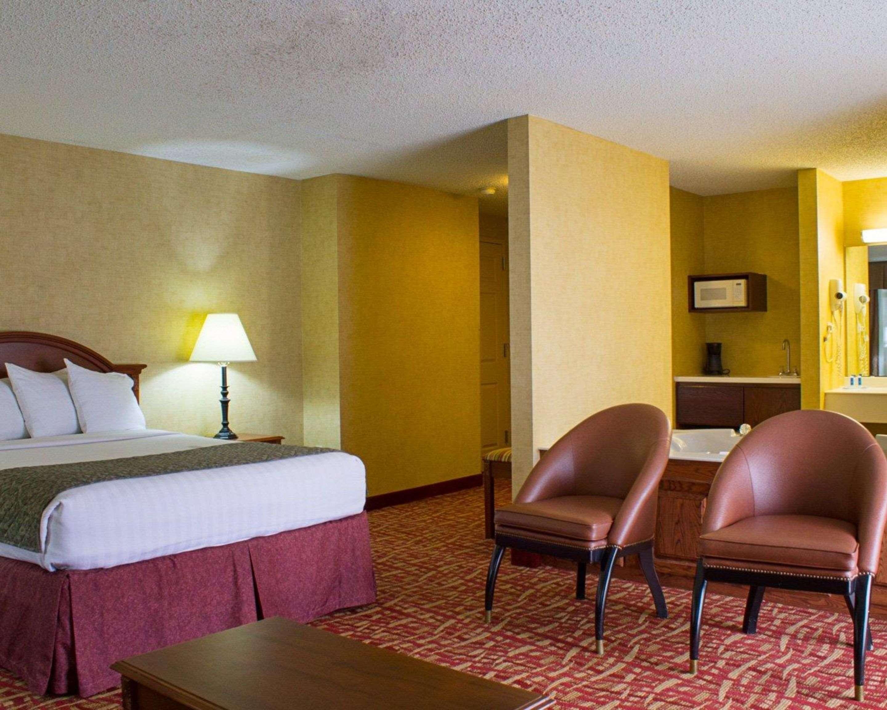Rodeway Inn Columbia Mall Loop Grand Forks Exteriör bild