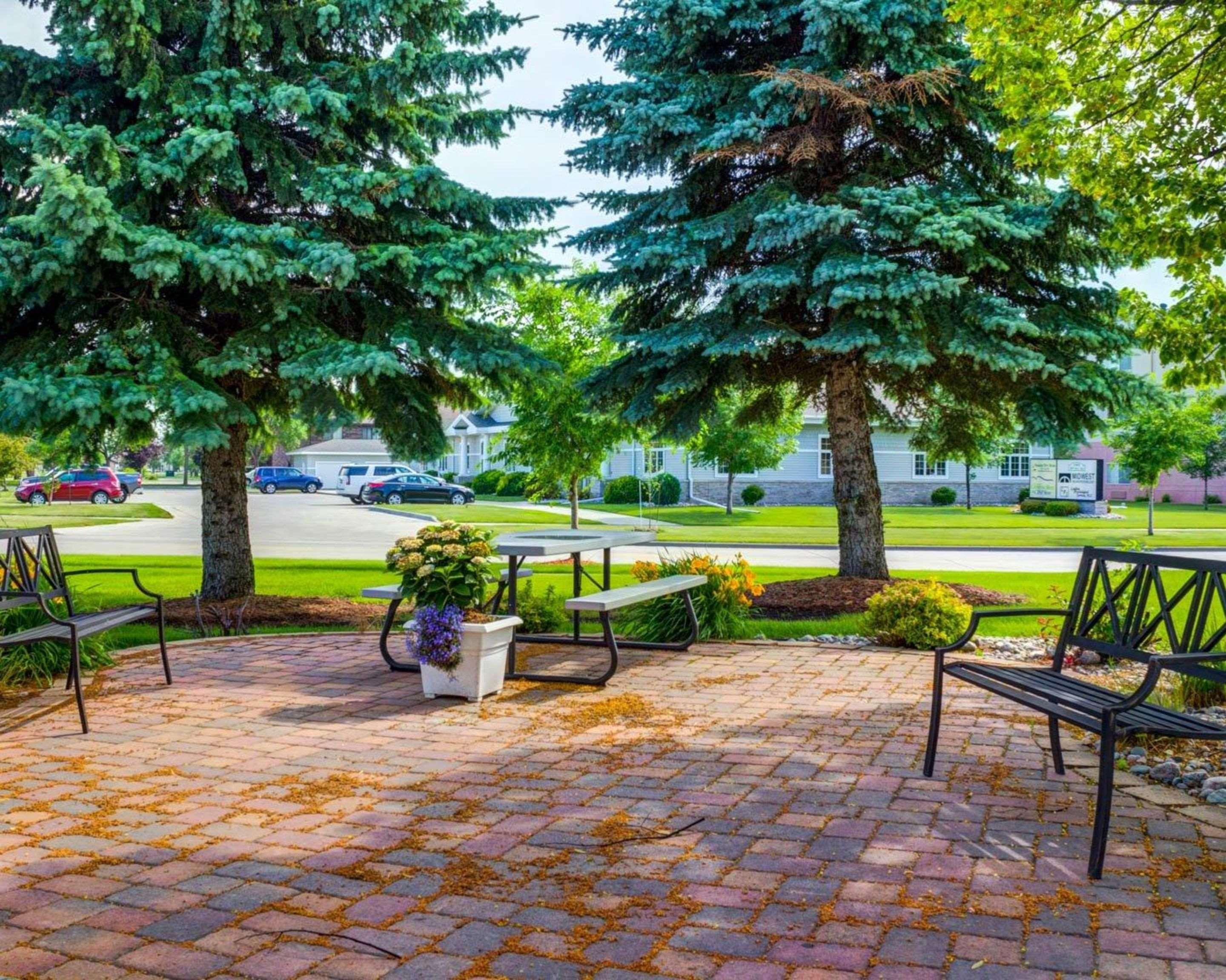 Rodeway Inn Columbia Mall Loop Grand Forks Exteriör bild