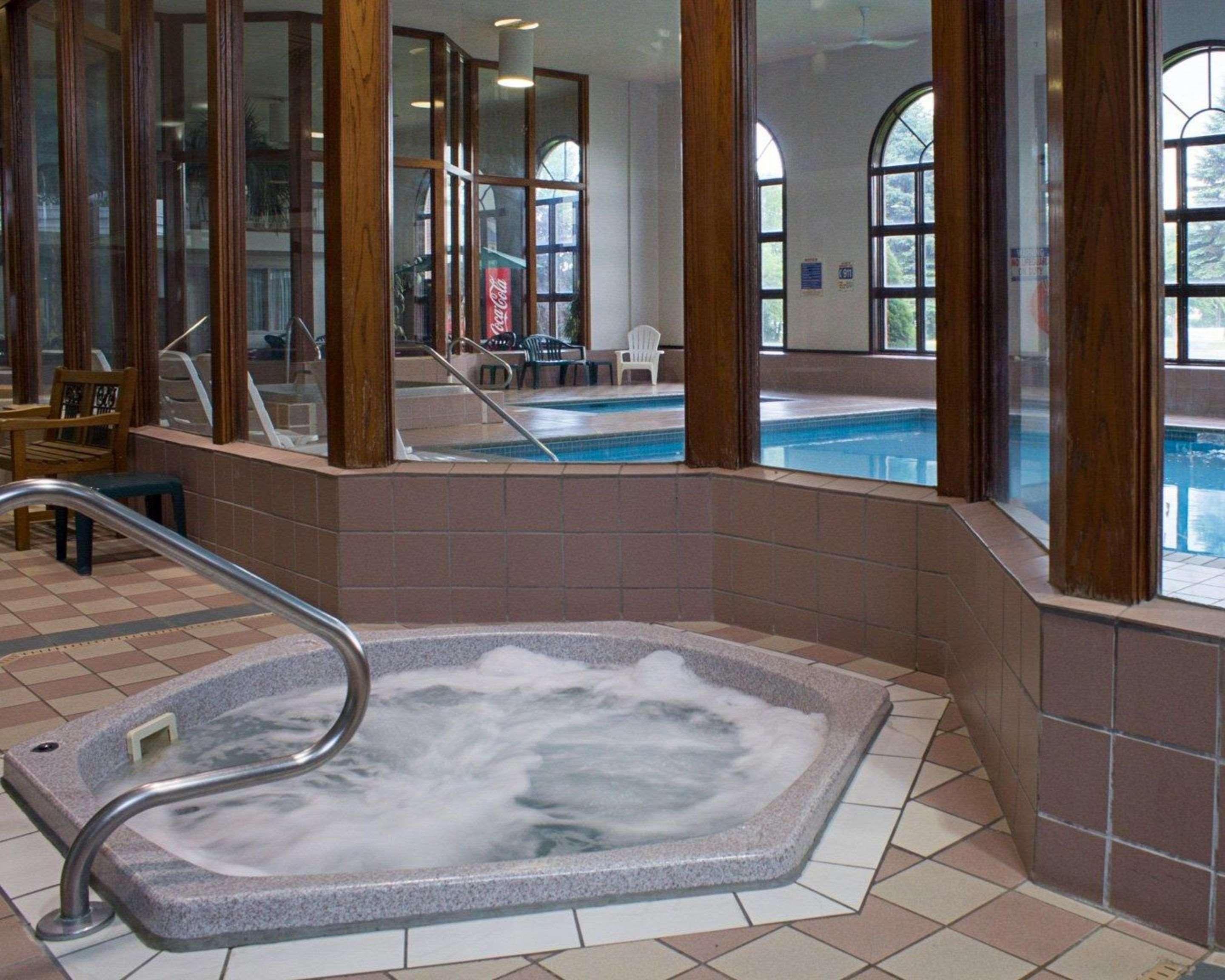 Rodeway Inn Columbia Mall Loop Grand Forks Exteriör bild