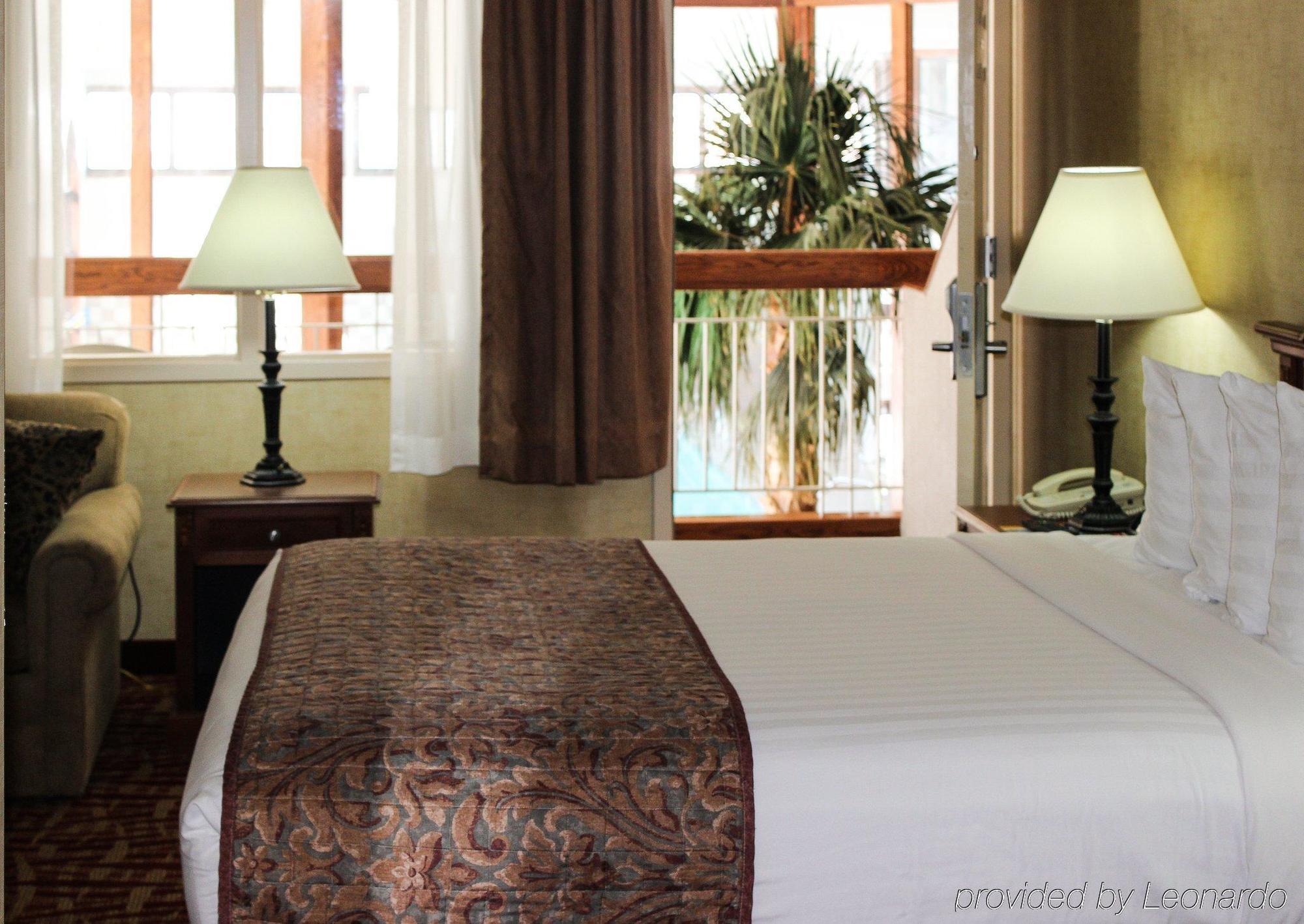 Rodeway Inn Columbia Mall Loop Grand Forks Exteriör bild