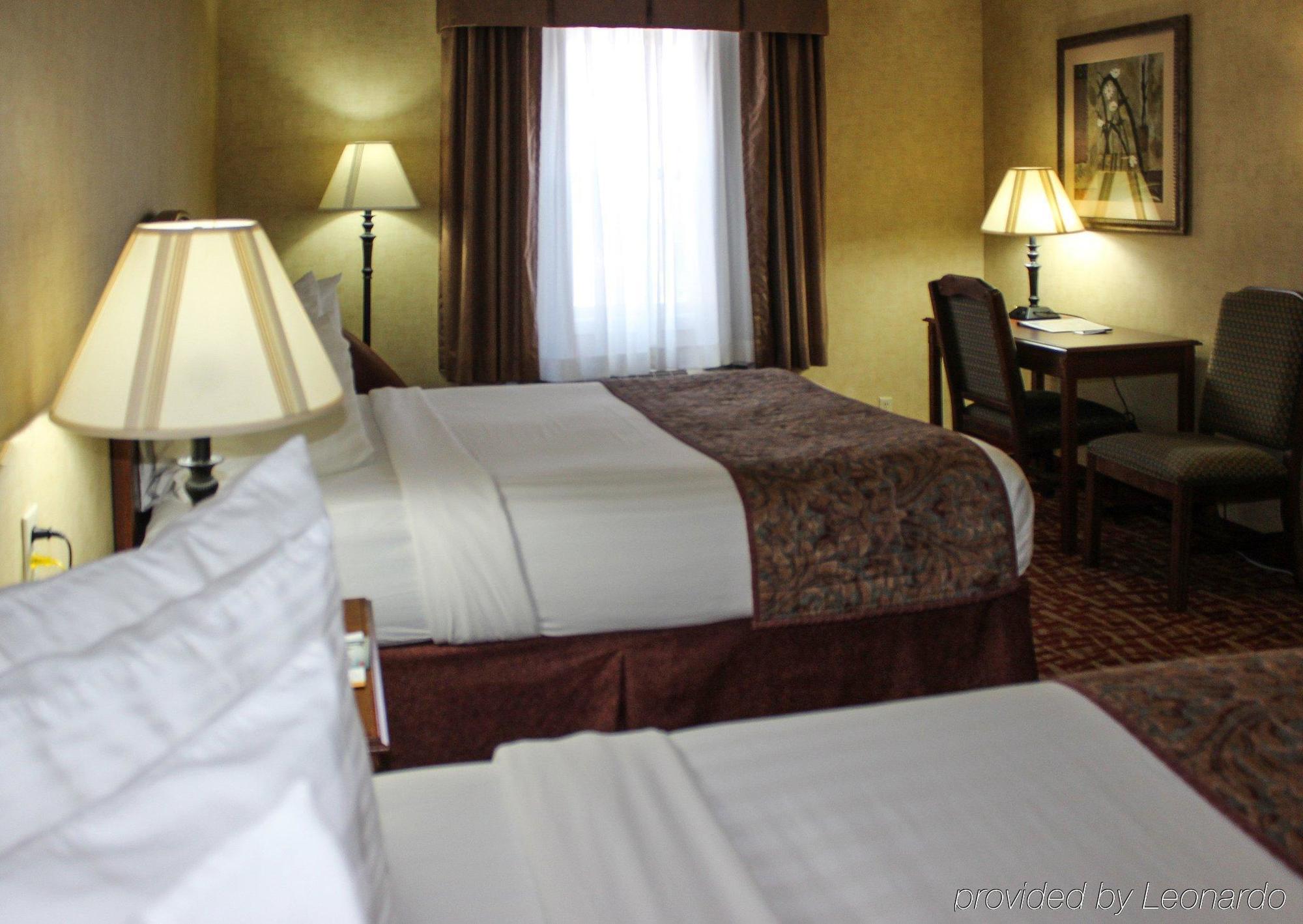 Rodeway Inn Columbia Mall Loop Grand Forks Exteriör bild