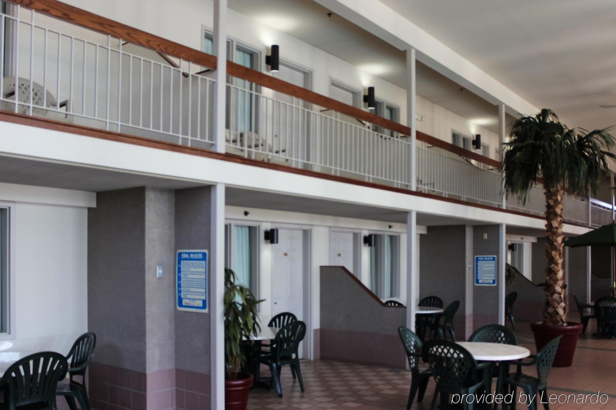 Rodeway Inn Columbia Mall Loop Grand Forks Exteriör bild