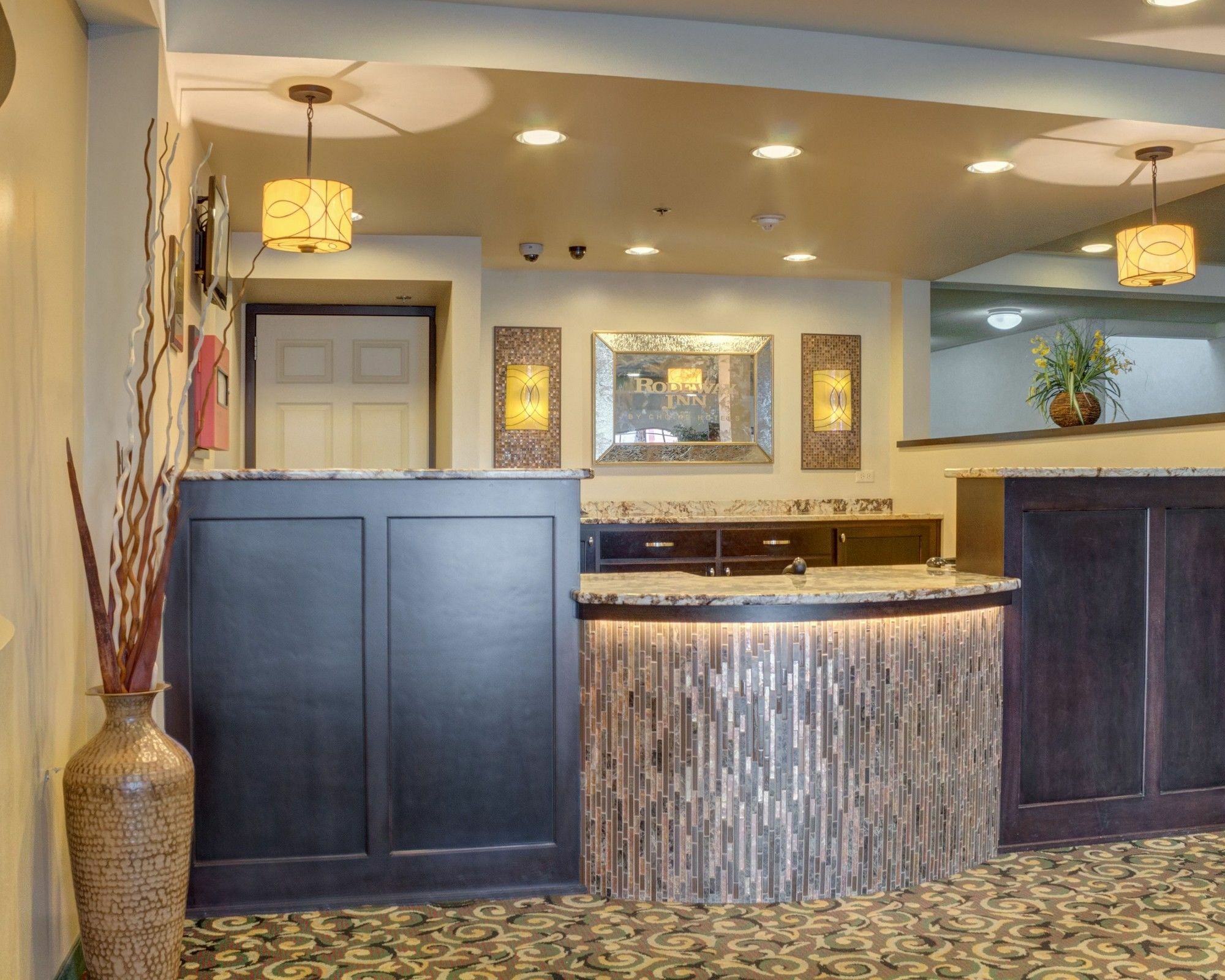 Rodeway Inn Columbia Mall Loop Grand Forks Exteriör bild